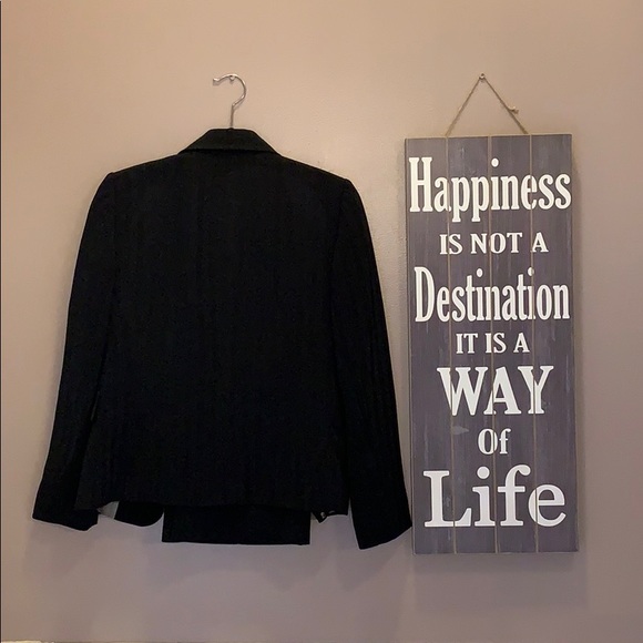 Tahari pinstripe petite suit - Picture 3 of 3